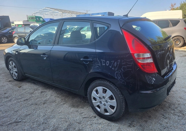 Hyundai I30 cena 7500 przebieg: 207000, rok produkcji 2007 z Golub-Dobrzyń małe 352